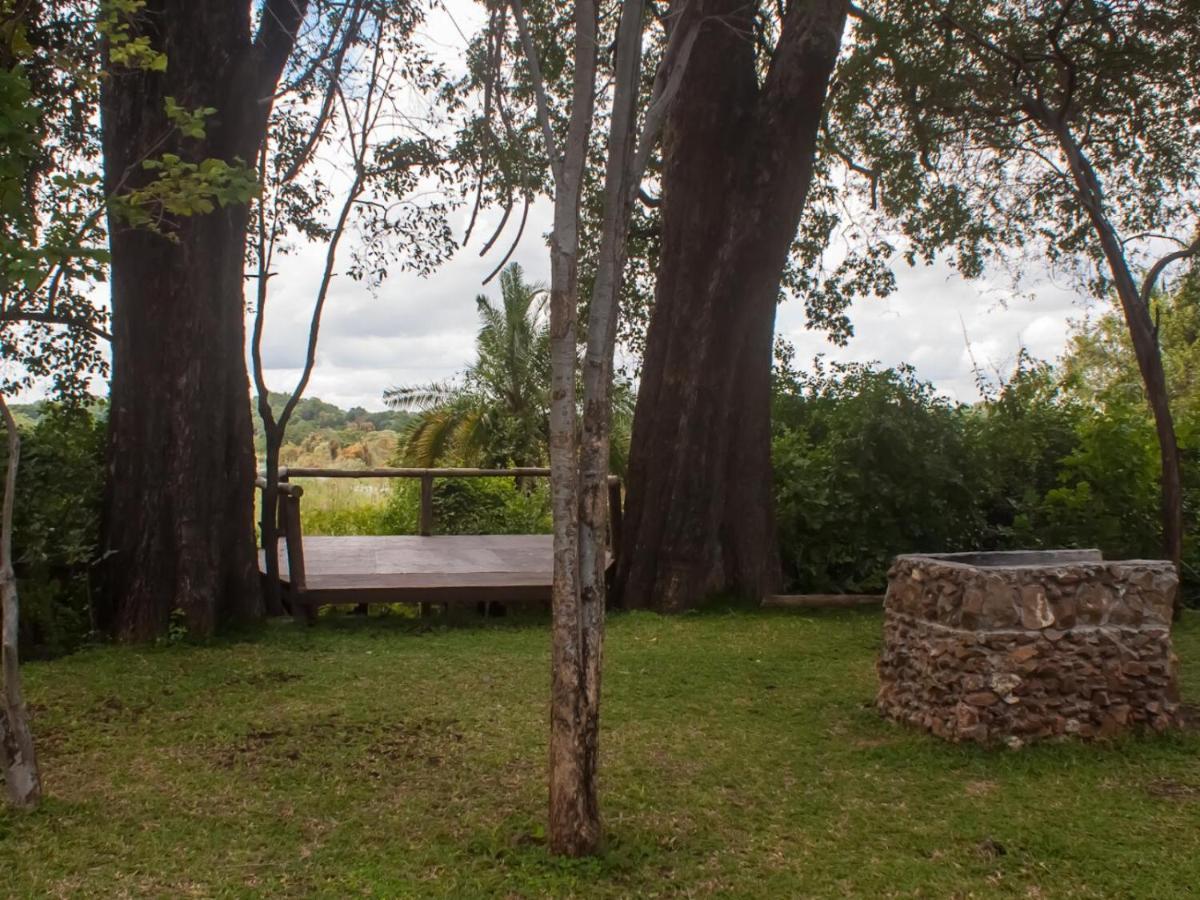 White Sands Lodge Divundu Bagian luar foto
