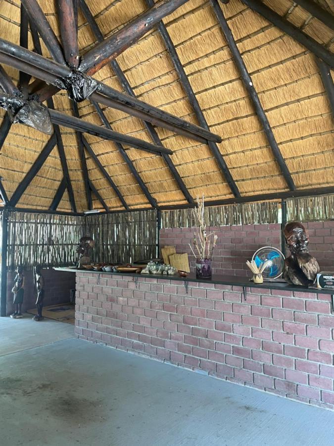 White Sands Lodge Divundu Bagian luar foto