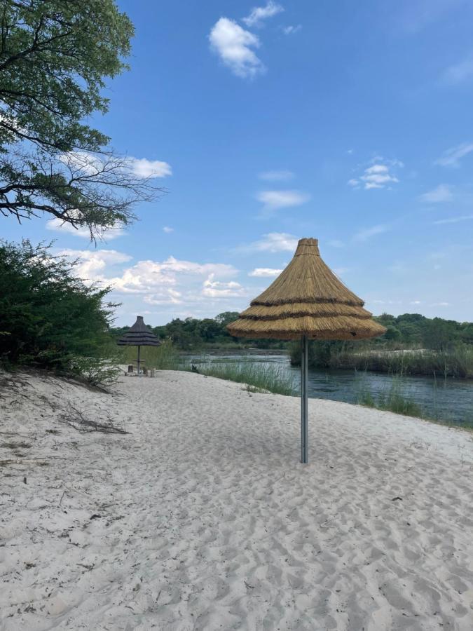White Sands Lodge Divundu Bagian luar foto