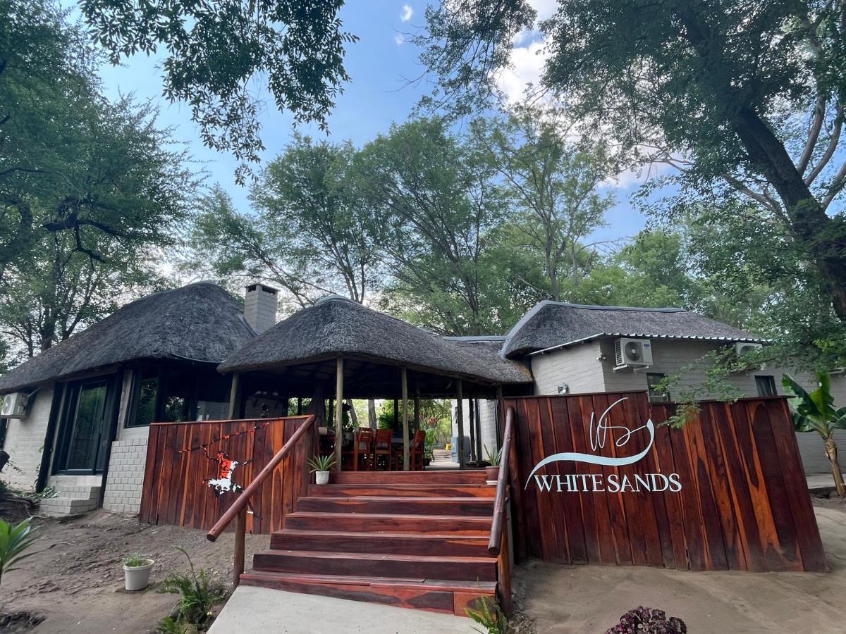 White Sands Lodge Divundu Bagian luar foto